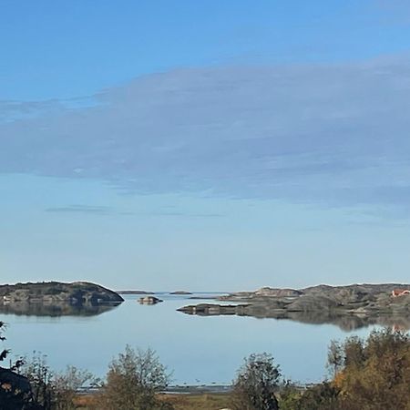 Stuga I Naturskoent Omrade Pa Vaestra Tjoern Saby Dış mekan fotoğraf